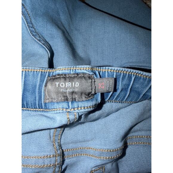 Torrid women’s pull up drawstring light blue jeans - Picture 9 of 16